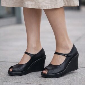 Børn Black Leather Mary Jane Wedge Heels Peep Toe Comfort Size 40 US 9